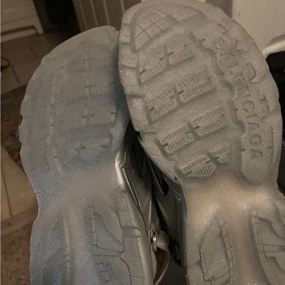 Balenciaga Metallic Silver Sneakers - Picture 3 of 10